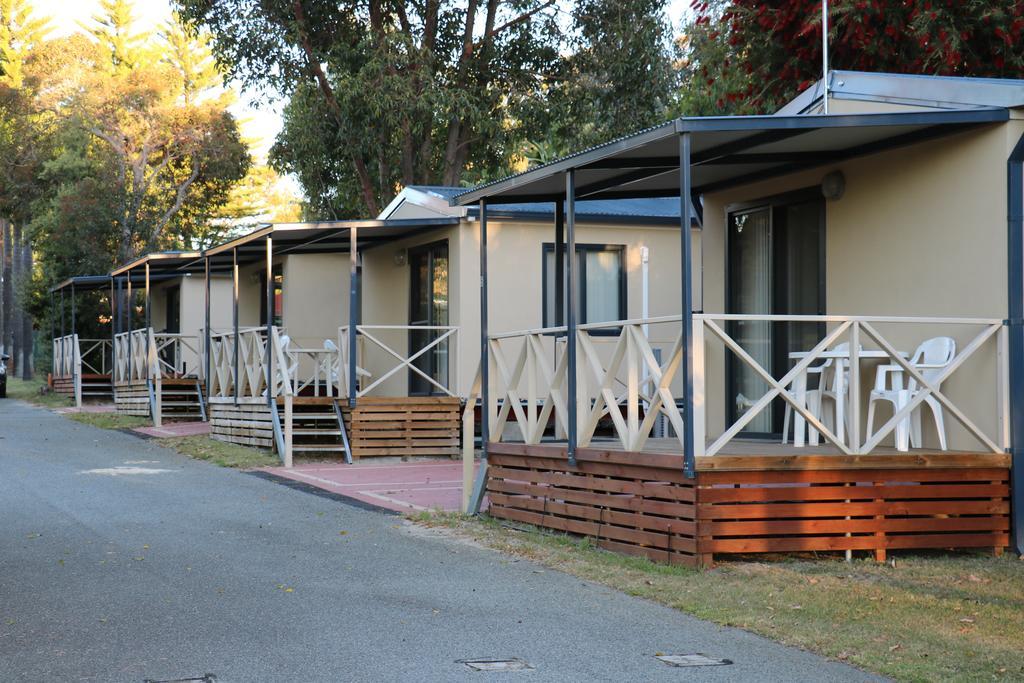 Hotel Acclaim Kingsway Tourist Park Madeley Exteriér fotografie